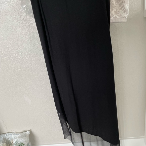 High low skirt. New with tags - Picture 3 of 5